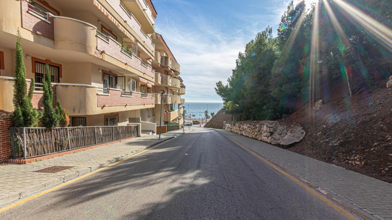 797 Holiday Rentals- Piso Con Amplia Terraza A Solo 1 Min De La Playa بينالماذينا المظهر الخارجي الصورة